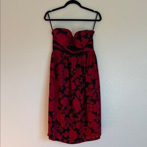 TIBI Elegant Red and Black Floral Strapless holiday party Dress 8